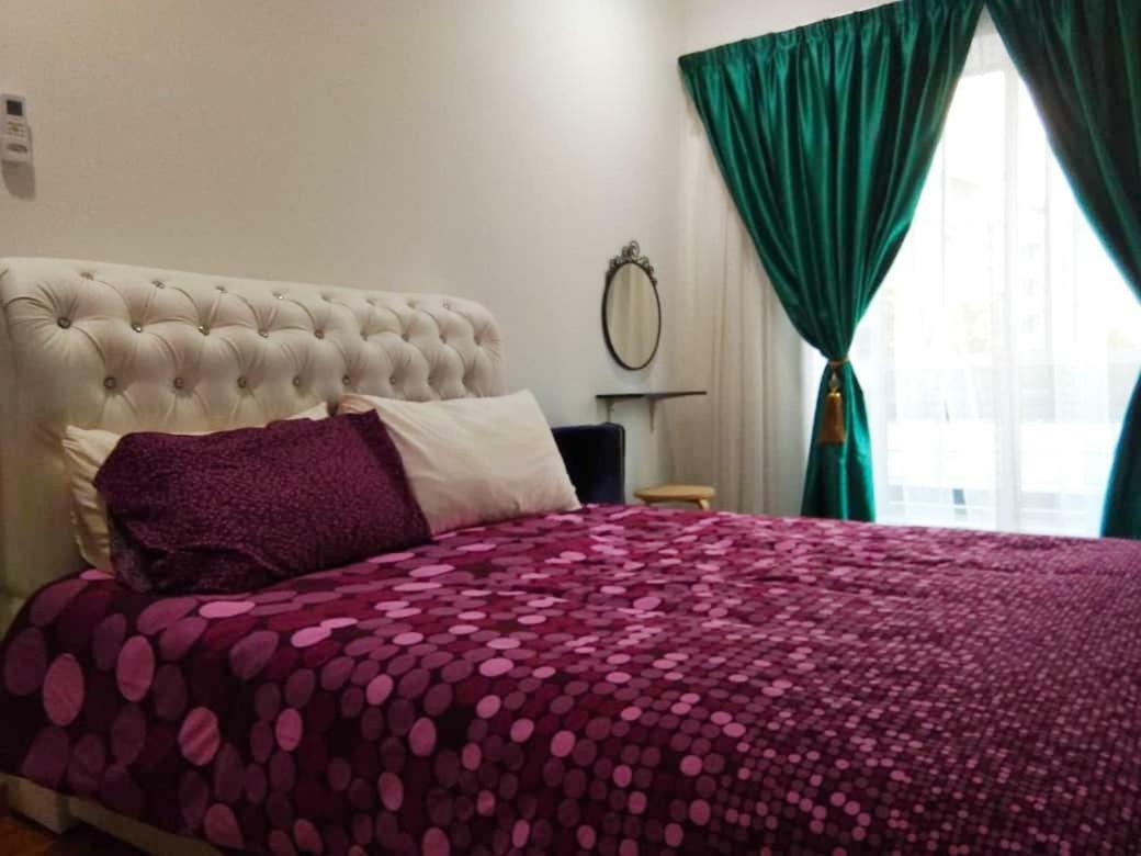 Putra 1 Pool Homestay Bandar Seri Putra Kampong Sungai Buah Экстерьер фото
